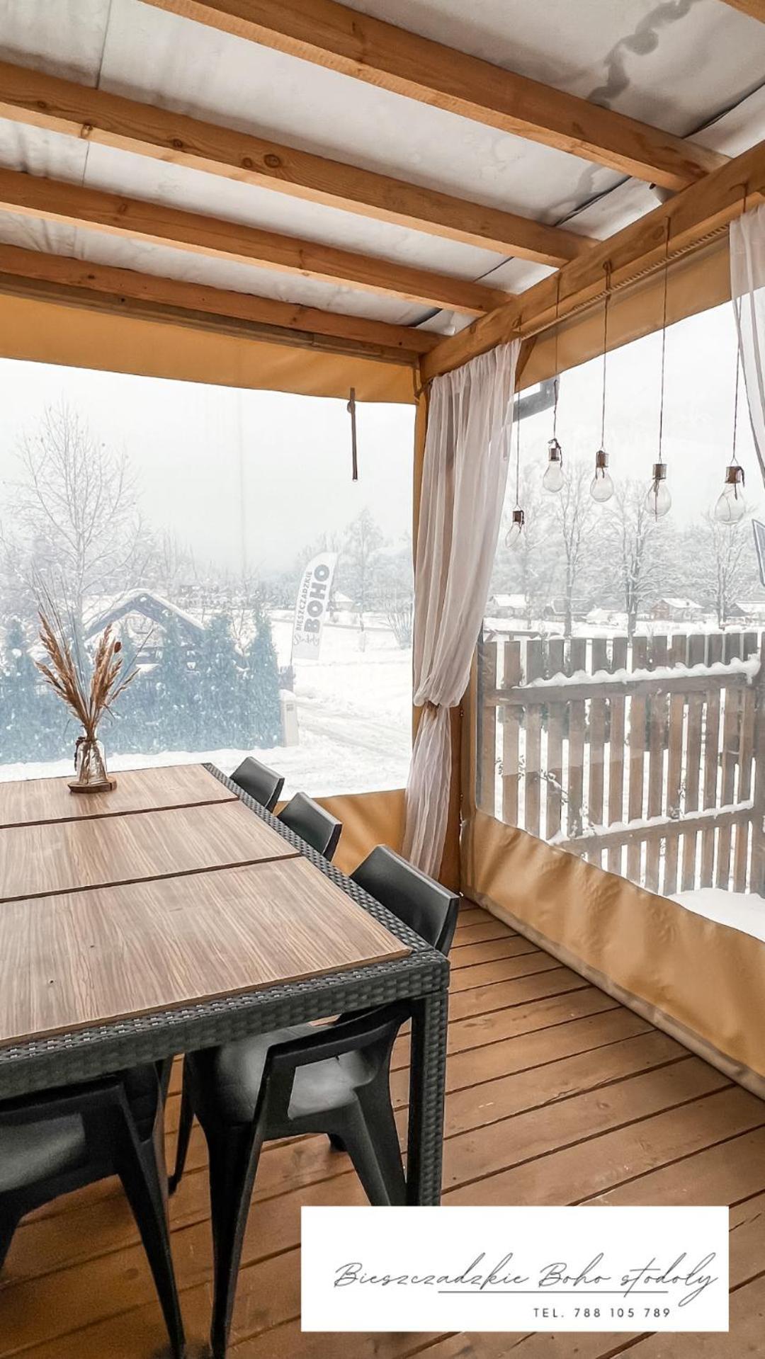 Ferienwohnung Bieszczadzkie Boho Stodoly Myczkowce Exterior foto